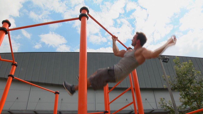 Street Workout pályát avattak az Érd Arénánál