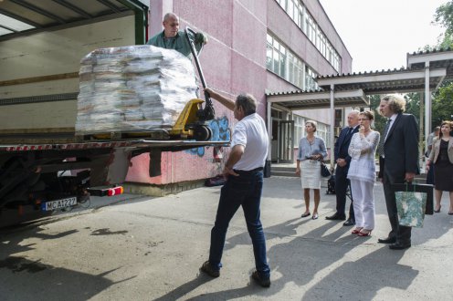 Időben az iskolákban lesznek a tankönyvek