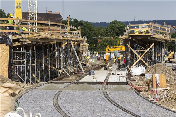 Ismét megváltozott a Széll Kálmán tér forgalma