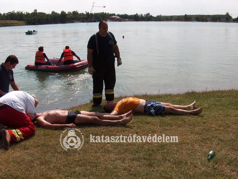 Mentési gyakorlat a Rukkel-tónál