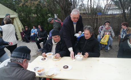 Ünnepséggel zárult az idei ételosztás