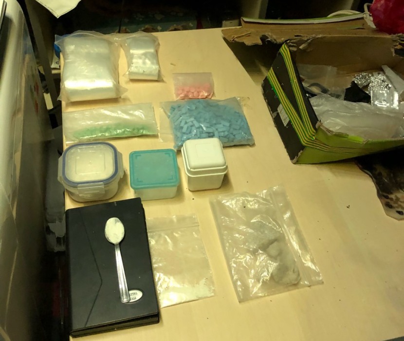 Kábítószert találtak egy sóskúti házaspárnál