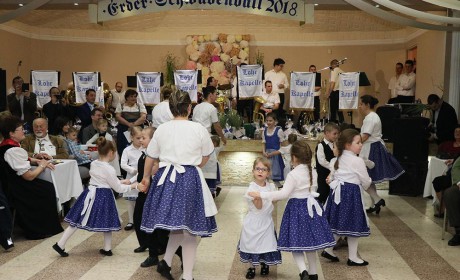 A svábok zárták a báli szezont